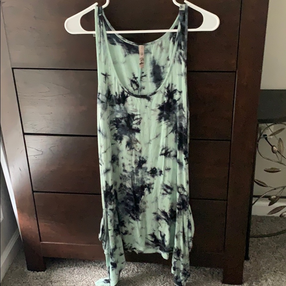 tie dye tank